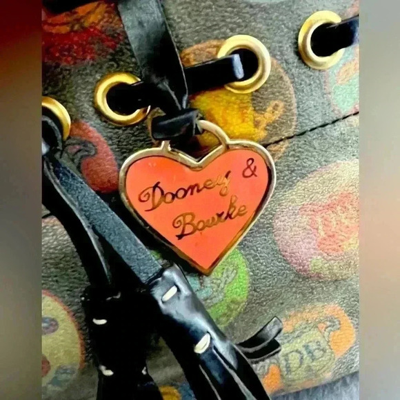 Dooney and Bourke tassel Y2K Vintage Medallion Colorful Handbag Purse - Picture 16 of 16